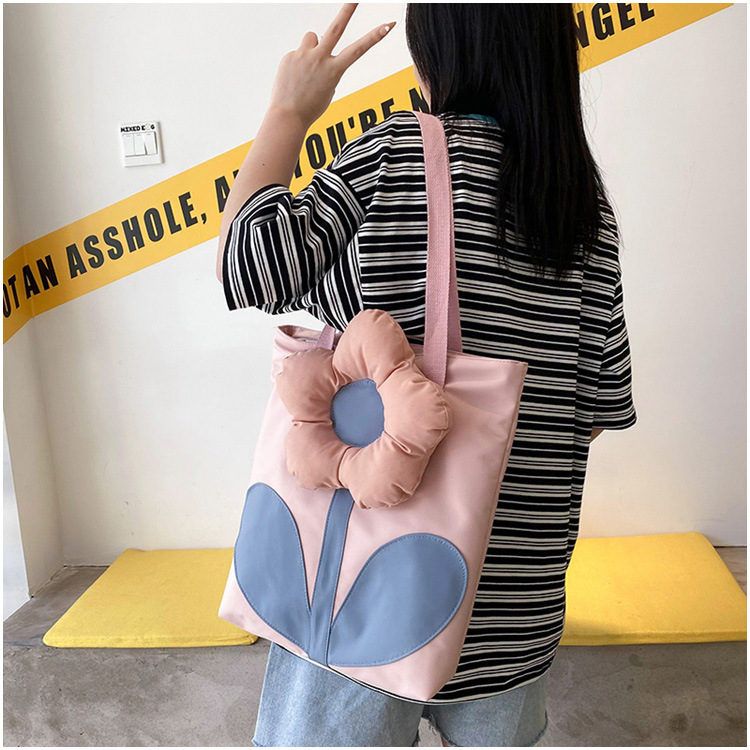 Spot Goods 2021 Summer Trendy New Personalized All-Match Flowers Korean Women Bag Large Capacity Shoulder Bag Factory Direct Sales