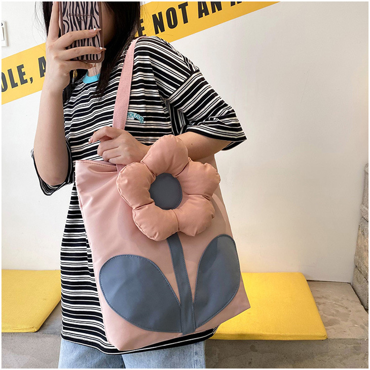 Spot Goods 2021 Summer Trendy New Personalized All-Match Flowers Korean Women Bag Large Capacity Shoulder Bag Factory Direct Sales