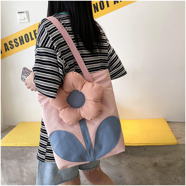 Spot Goods 2021 Summer Trendy New Personalized All-Match Flowers Korean Women Bag Large Capacity Shoulder Bag Factory Direct Sales