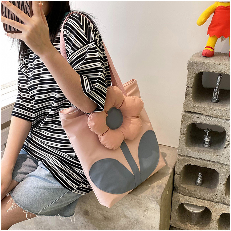 Spot Goods 2021 Summer Trendy New Personalized All-Match Flowers Korean Women Bag Large Capacity Shoulder Bag Factory Direct Sales