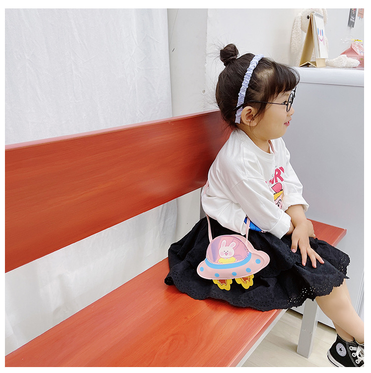 Korean Style 2021 Summer New Children's Bags Candy Color Pu Shoulder Crossbody Cartoon Small Spaceship Accessory Bag Coin Purse Korean Style 2021 Summer New Children's Bags Candy Color Pu Shoulder Crossbody Cartoon Small Spaceship Accessory Bag Coin Purse