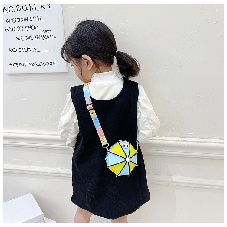 Umbrella Stitching Children Coin Purse 2021 Autumn and Winter New Color Silicone Baby New Year Gift Decoration Bag Wholesale Umbrella Stitching Children Coin Purse 2021 Autumn and Winter New Color Silicone Baby New Year Gift Decoration Bag Wholesale
