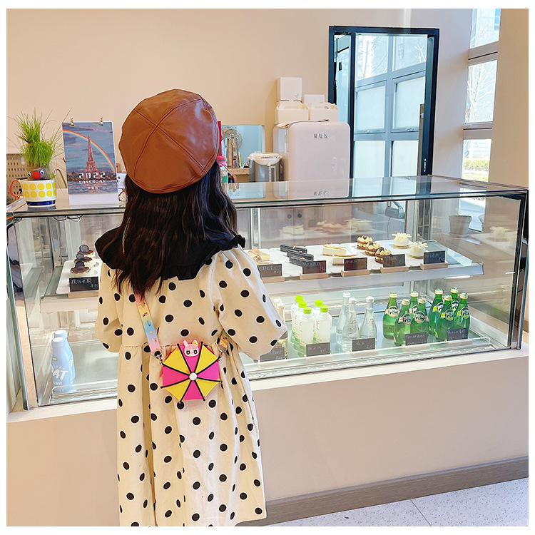 Umbrella Stitching Children Coin Purse 2021 Autumn and Winter New Color Silicone Baby New Year Gift Decoration Bag Wholesale Umbrella Stitching Children Coin Purse 2021 Autumn and Winter New Color Silicone Baby New Year Gift Decoration Bag Wholesale