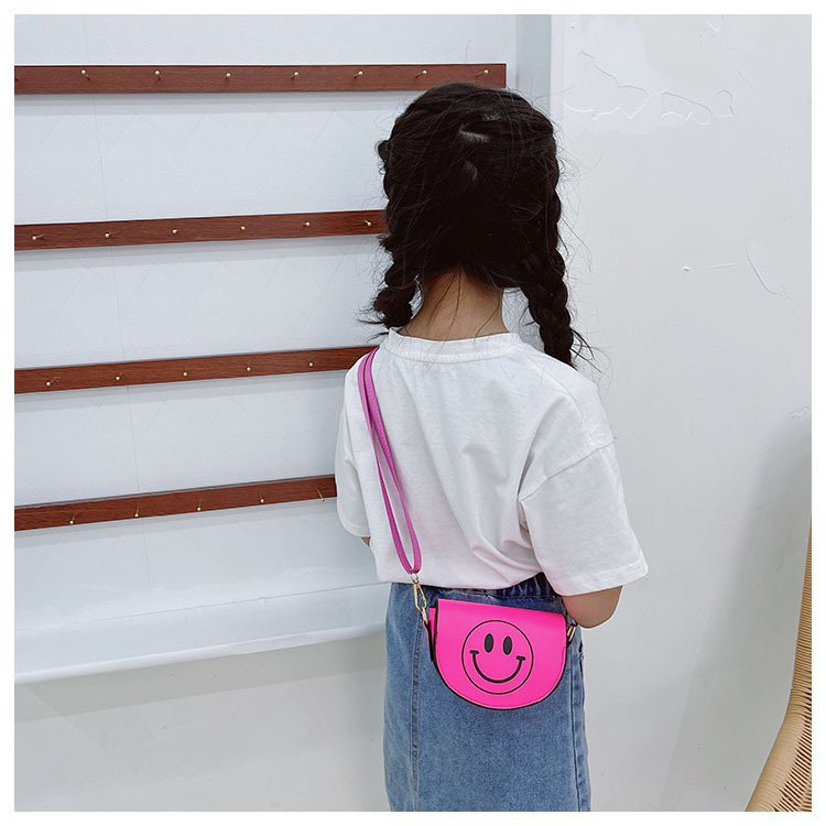 Customized 2021 Summer New Children's Bags Candy Color Pu Shoulder Girls' Coin Purse Cute Smiley Face Crossbody Coin Purse