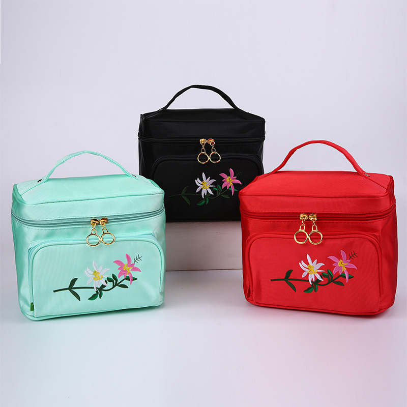Factory Direct Sales New Portable Large Capacity Portable Cosmetic Bag Creative With Zipper Rose Embroidery Women &#039;S Cosmetic Bag
