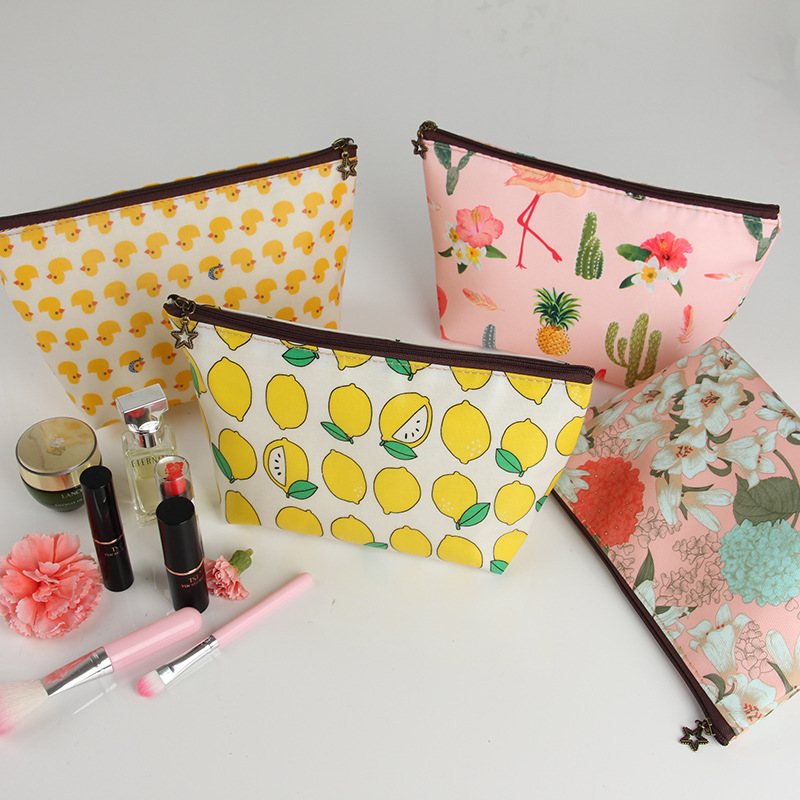 Factory Direct Sales New Portable Large Capacity Portable Cosmetic Bag Creative With Zipper Rose Embroidery Women 'S Cosmetic Bag