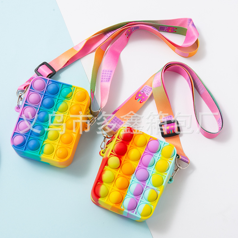 2021 New Rat Killer Pioneer Silicone Bag Decompression Bubble Messenger Bag Cute Mini Children Coin Purse Spot