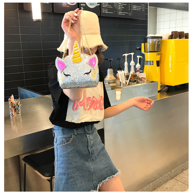 Cute Girl Chain Crossbody Bag New Cartoon Unicorn Chain Women's Bag Shoulder Bag Laser Women's Cosmetic Bag