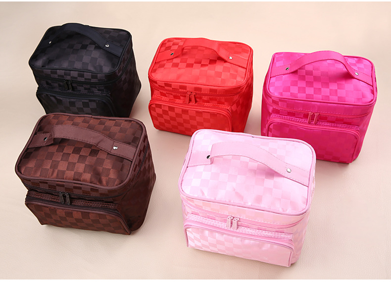 Portable Foldable Jacquard Material Large Capacity Portable Women Ornament Cosmetic Bag Storage Wash Bag