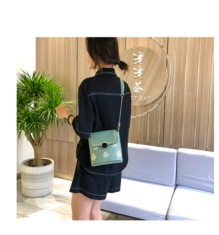 Factory Exclusive Supply New Korean Style Fashion Bucket Bag Internet Celebrity Women's Bag Fresh Sweet Shoulder Messenger Bag Wholesale Custom