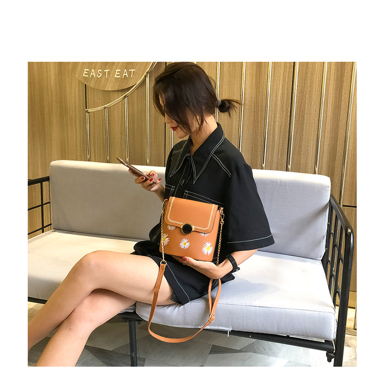 Factory Exclusive Supply New Korean Style Fashion Bucket Bag Internet Celebrity Women's Bag Fresh Sweet Shoulder Messenger Bag Wholesale Custom
