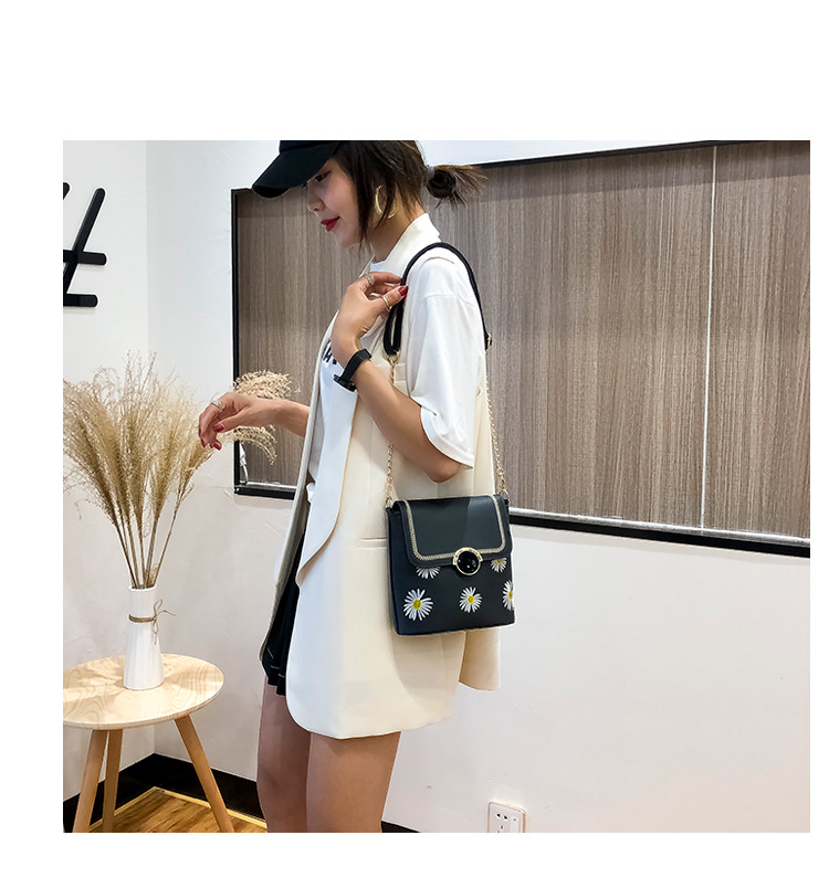 Factory Exclusive Supply New Korean Style Fashion Bucket Bag Internet Celebrity Women's Bag Fresh Sweet Shoulder Messenger Bag Wholesale Custom