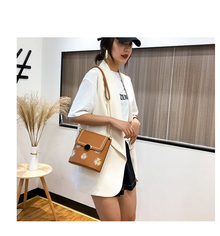 Factory Exclusive Supply New Korean Style Fashion Bucket Bag Internet Celebrity Women's Bag Fresh Sweet Shoulder Messenger Bag Wholesale Custom