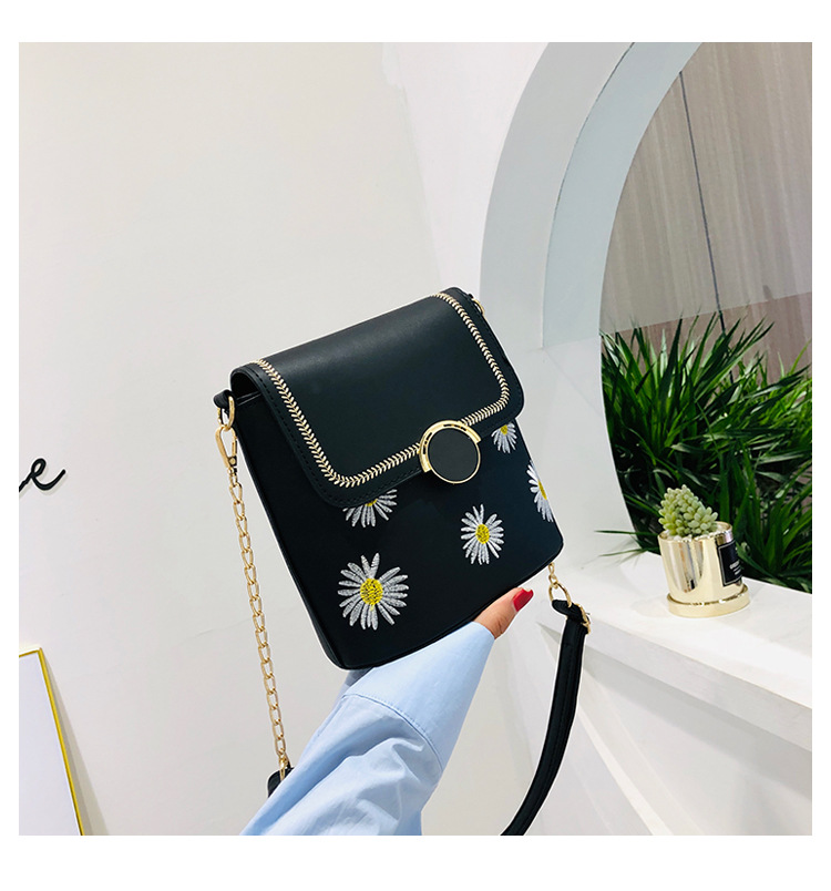 Factory Exclusive Supply New Korean Style Fashion Bucket Bag Internet Celebrity Women's Bag Fresh Sweet Shoulder Messenger Bag Wholesale Custom