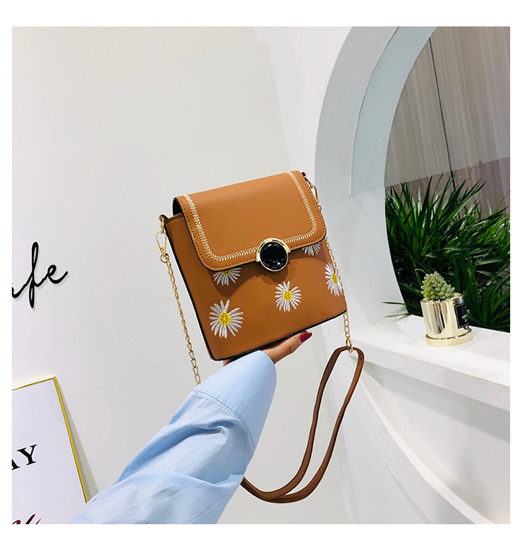 Factory Exclusive Supply New Korean Style Fashion Bucket Bag Internet Celebrity Women's Bag Fresh Sweet Shoulder Messenger Bag Wholesale Custom
