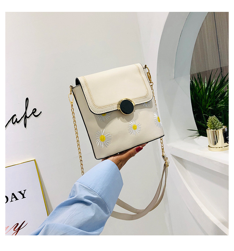 Factory Exclusive Supply New Korean Style Fashion Bucket Bag Internet Celebrity Women's Bag Fresh Sweet Shoulder Messenger Bag Wholesale Custom