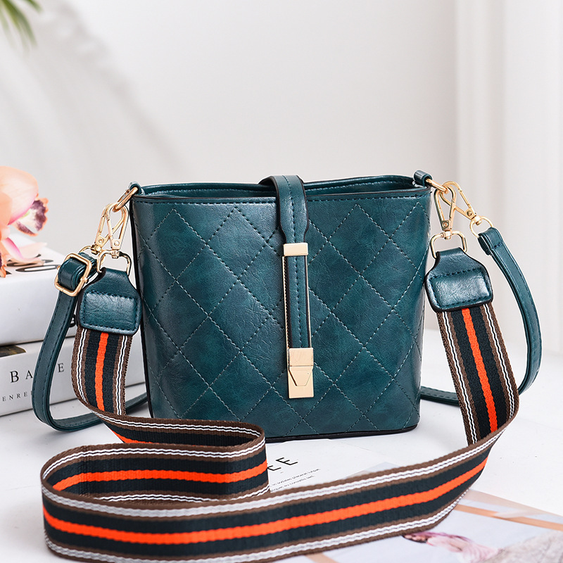 New small Bag woman 2020 cross-body bucket Bag Spring/ Summer New fashion women Bag
