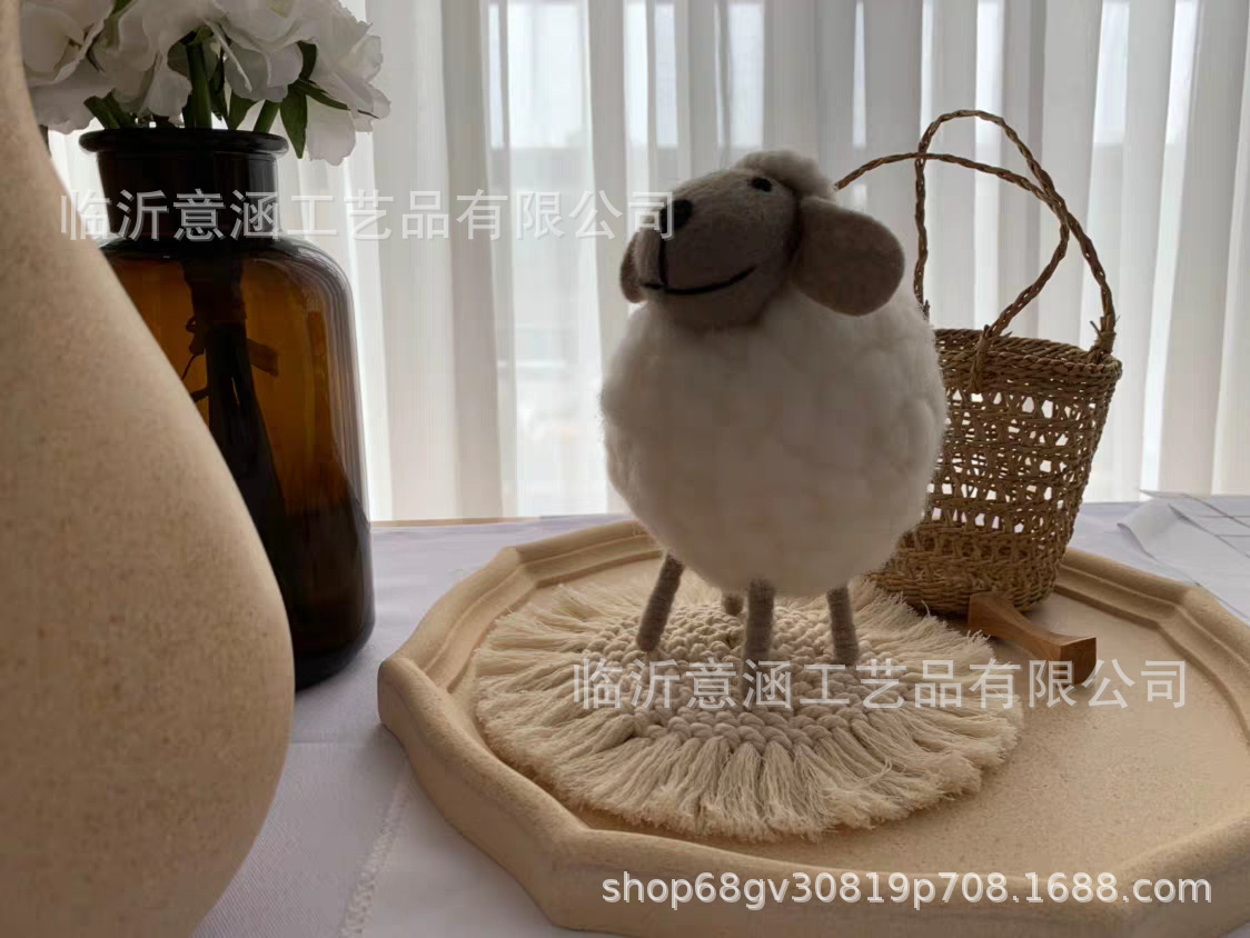 Hand-woven coasters Round tassel coasters table MATS Western food MATS heat insulation MATS creative cotton cord MATS