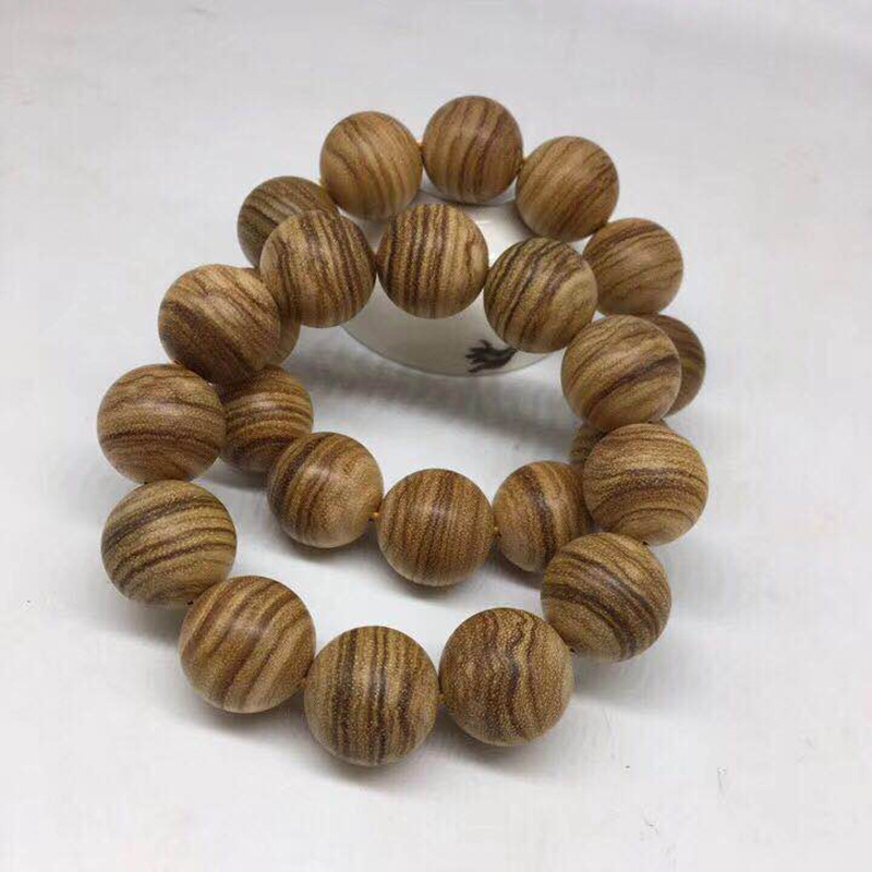 Vietnam Agarwood Bracelet Milk Fragrance Wood Men's and Women's Same Buddha Beads Bracelet Milk Fragrance Eaglewood Bracelet Stall Running Rivers and Lakes