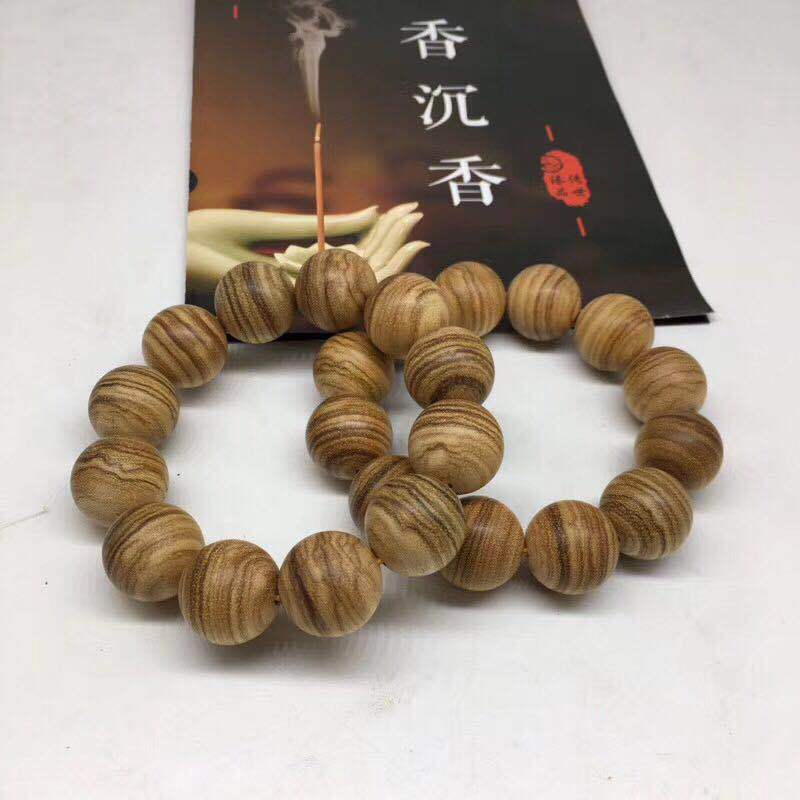 Vietnam Agarwood Bracelet Milk Fragrance Wood Men's and Women's Same Buddha Beads Bracelet Milk Fragrance Eaglewood Bracelet Stall Running Rivers and Lakes