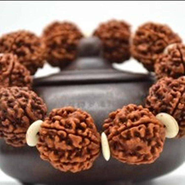 Bracelet Buddha Beads Running Rivers and Lakes Exhibition Stall Hot Sale Ten Yuan Model Rudraksha Bracelet Tourism Hot Sale at Scenic Spot