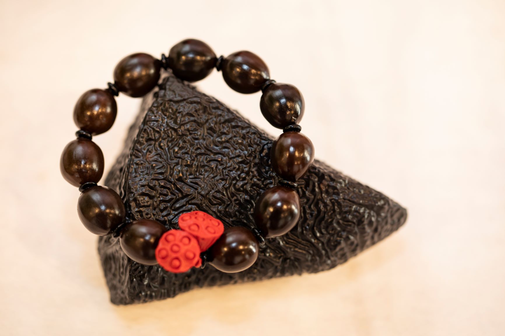 Non-Heritage Culture Zhengxin Lotus Seed Beads String Bracelet Crafts Pendant Buddha Beads Buddha Statue Educational Supplies Gift Temple Knot Non-Heritage Culture Zhengxin Lotus Seed Beads String Bracelet Crafts Pendant Buddha Beads Buddha Statue Educational Supplies Gift Temple Knot