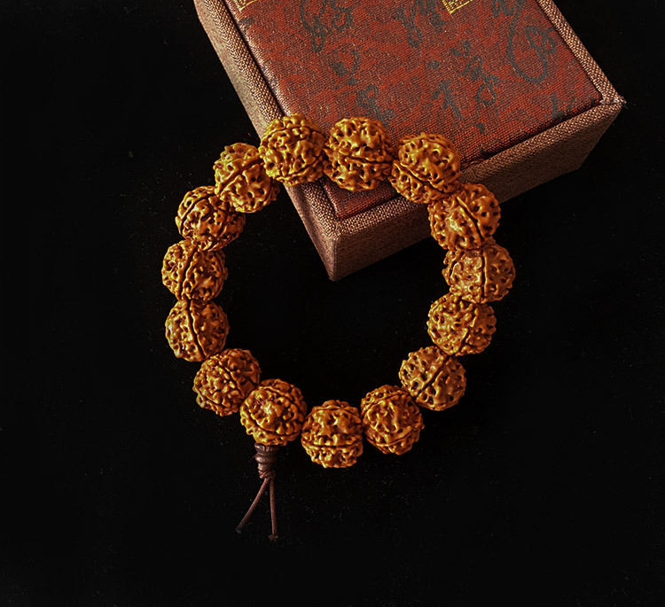 Hanging Ornament Rudraksha Car Decoration Beads Eighteen Prayer Beads HighEnd Creative Lucky Safe Trip Bracelet Whole