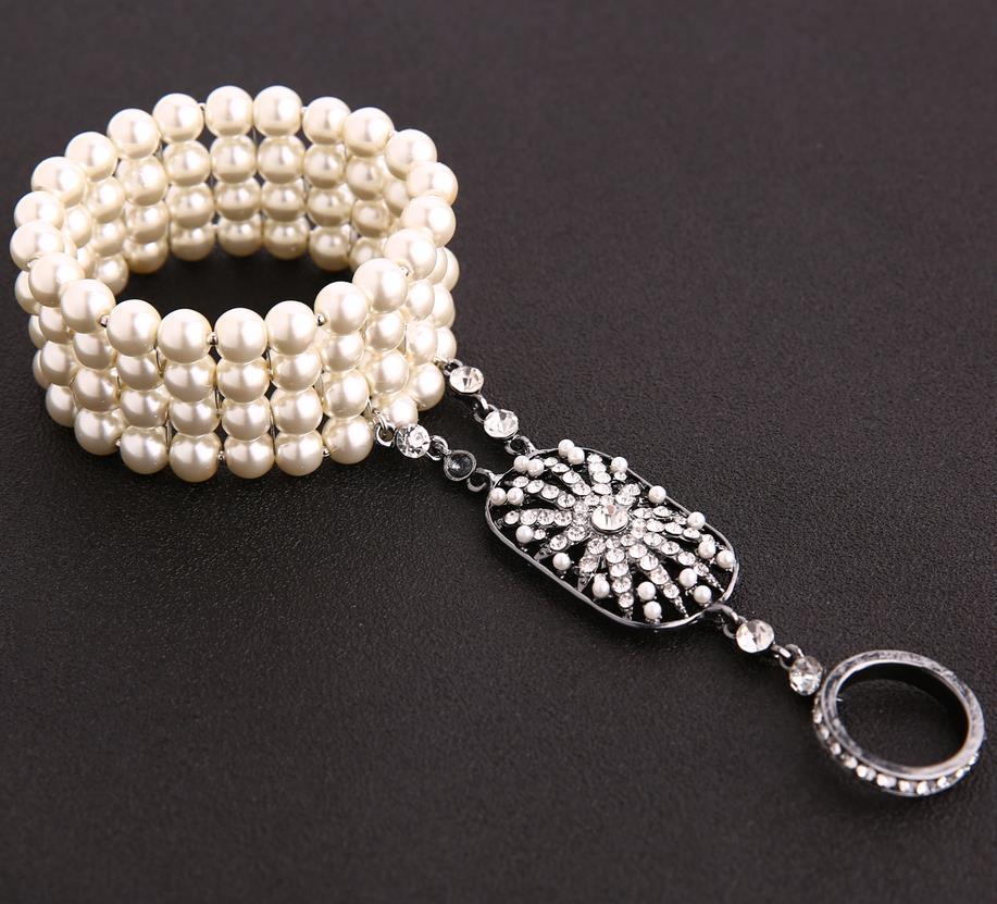 Great Gatsby Same Bracelet Ornament Ring Integrated Chain Yiwu Small Commodity Accessories Wholesale Great Gatsby Same Bracelet Ornament Ring Integrated Chain Yiwu Small Commodity Accessories Wholesale