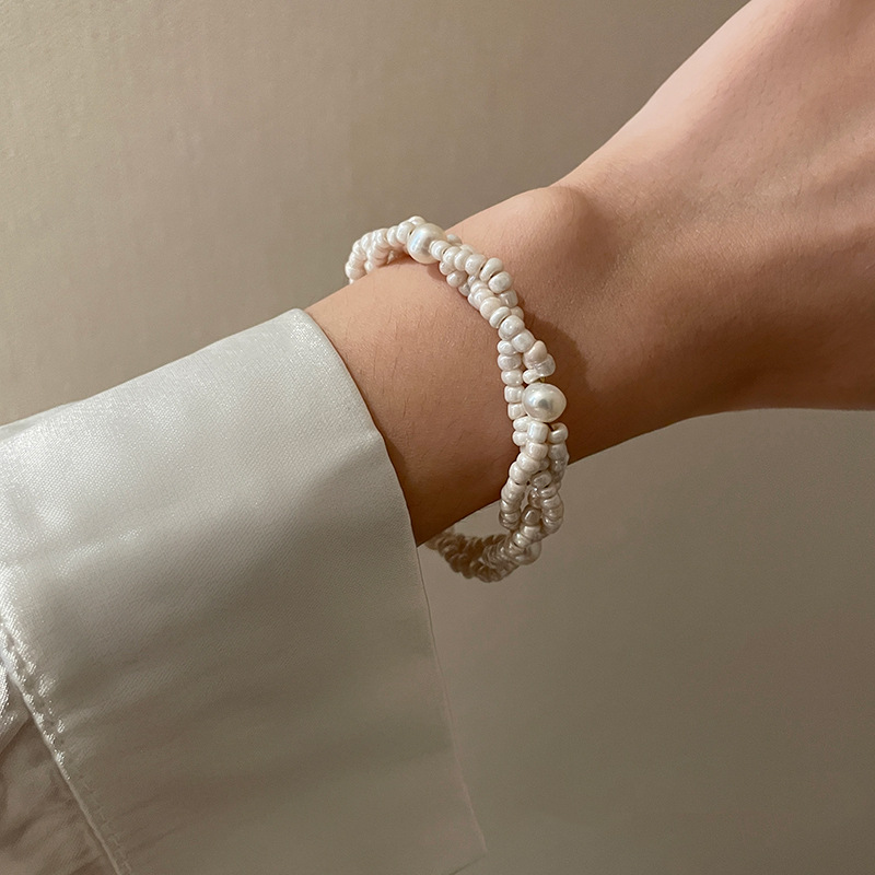 925 Silver Needle Multi-Layer Pearl Beads Bracelet Necklace Ear Stud Korean Design Geometric Simple Hand Jewelry Necklace Earrings for Women 925 Silver Needle Multi-Layer Pearl Beads Bracelet Necklace Ear Stud Korean Design Geometric Simple Hand Jewelry Necklace Earrings for Women