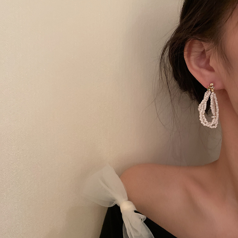 925 Silver Needle Multi-Layer Pearl Beads Bracelet Necklace Ear Stud Korean Design Geometric Simple Hand Jewelry Necklace Earrings for Women 925 Silver Needle Multi-Layer Pearl Beads Bracelet Necklace Ear Stud Korean Design Geometric Simple Hand Jewelry Necklace Earrings for Women