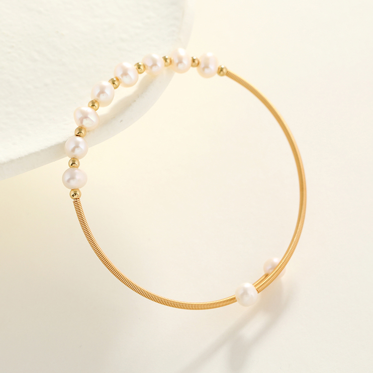New High Quality 18K Gold Natural Freshwater Pearl Bracelet Ten plus Nine Gold round Beads New High Quality 18K Gold Natural Freshwater Pearl Bracelet Ten plus Nine Gold round Beads