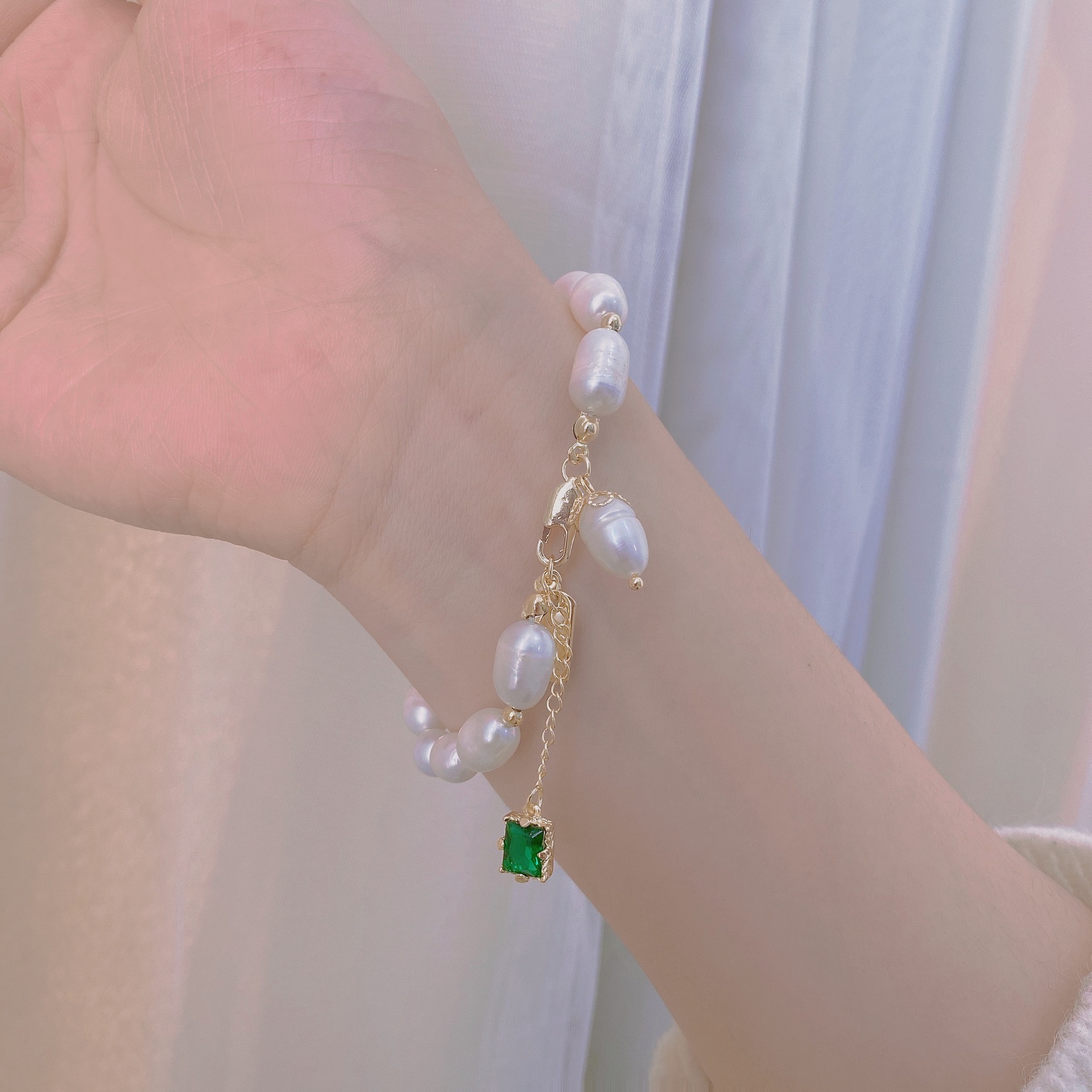 French Pearl Bracelet Emerald Pendant Bracelet Mild Luxury Retro Palace Style Simple Personality Temperament Wild Female Fashion