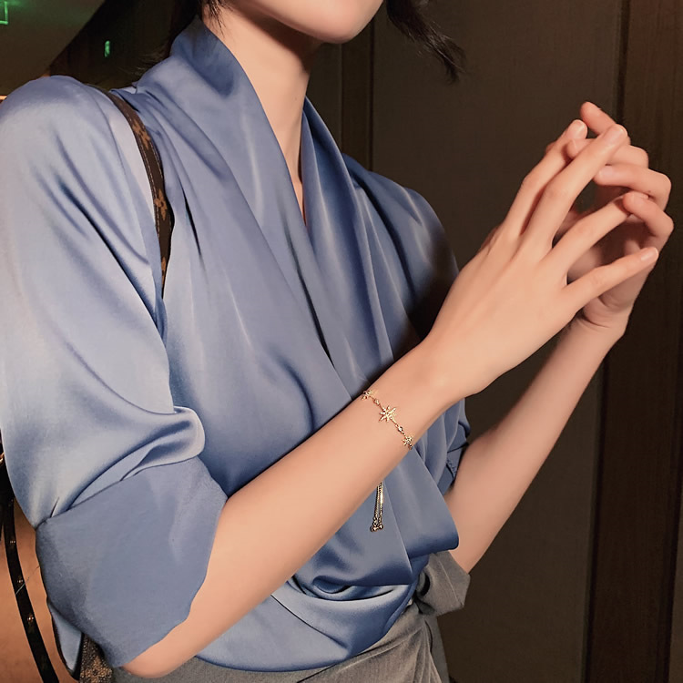 Strawberry Crystal String Beads Baroque Freshwater Pearl Cold Style Ins Niche Korean Style Bracelet Student Bracelet Female Strawberry Crystal String Beads Baroque Freshwater Pearl Cold Style Ins Niche Korean Style Bracelet Student Bracelet Female