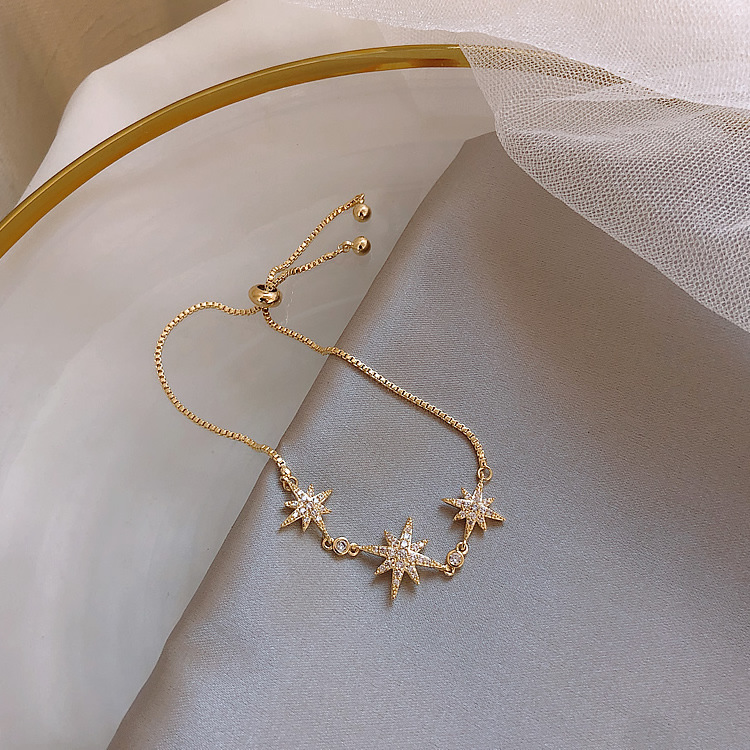 Strawberry Crystal String Beads Baroque Freshwater Pearl Cold Style Ins Niche Korean Style Bracelet Student Bracelet Female Strawberry Crystal String Beads Baroque Freshwater Pearl Cold Style Ins Niche Korean Style Bracelet Student Bracelet Female