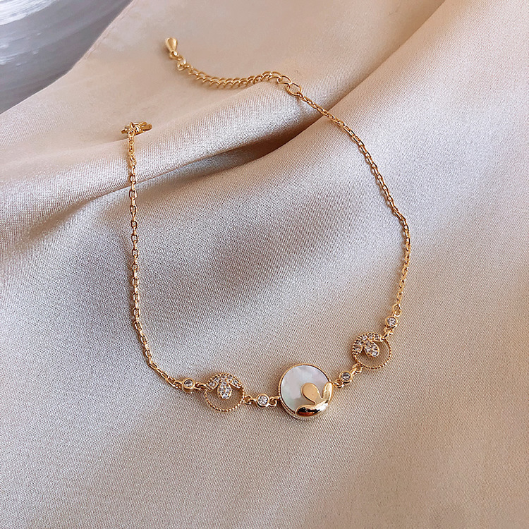 Strawberry Crystal String Beads Baroque Freshwater Pearl Cold Style Ins Niche Korean Style Bracelet Student Bracelet Female Strawberry Crystal String Beads Baroque Freshwater Pearl Cold Style Ins Niche Korean Style Bracelet Student Bracelet Female