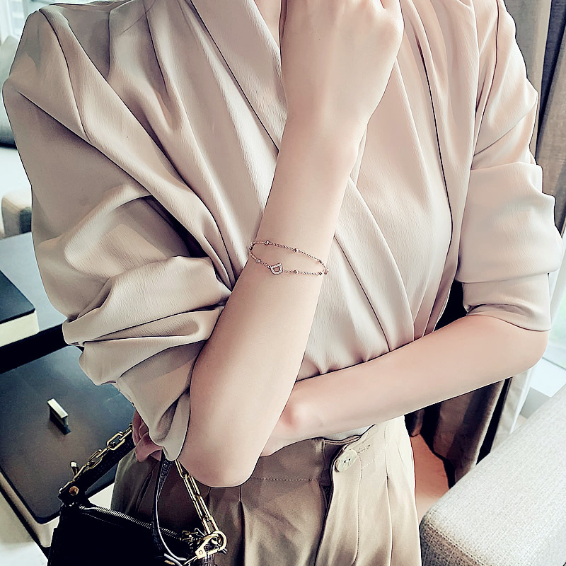 Strawberry Crystal String Beads Baroque Freshwater Pearl Cold Style Ins Niche Korean Style Bracelet Student Bracelet Female Strawberry Crystal String Beads Baroque Freshwater Pearl Cold Style Ins Niche Korean Style Bracelet Student Bracelet Female