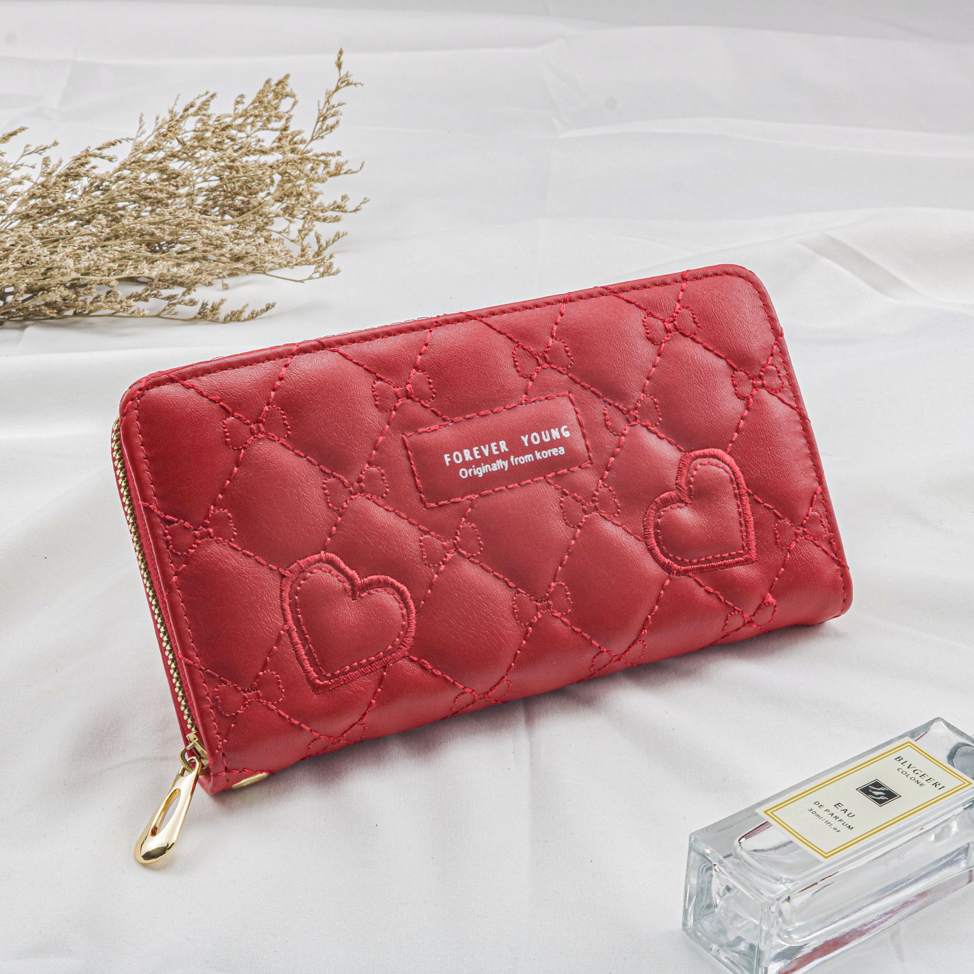 Embroidered Women's Wallet Trendy Hand-Held Single-Pull Wallet Heart-Shaped Coin Purse Multiple Card Slots Adult Wallet