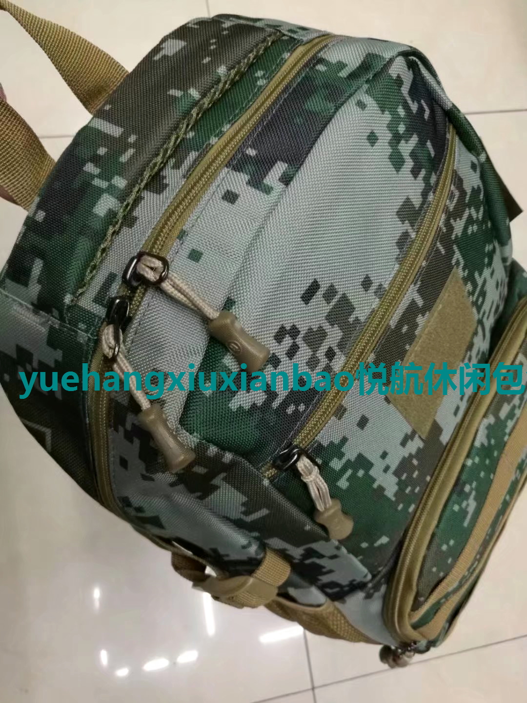 Double shoulder bag camouflage bag quality men&#039;s bag sports bag produced and sold by foreign trade retail