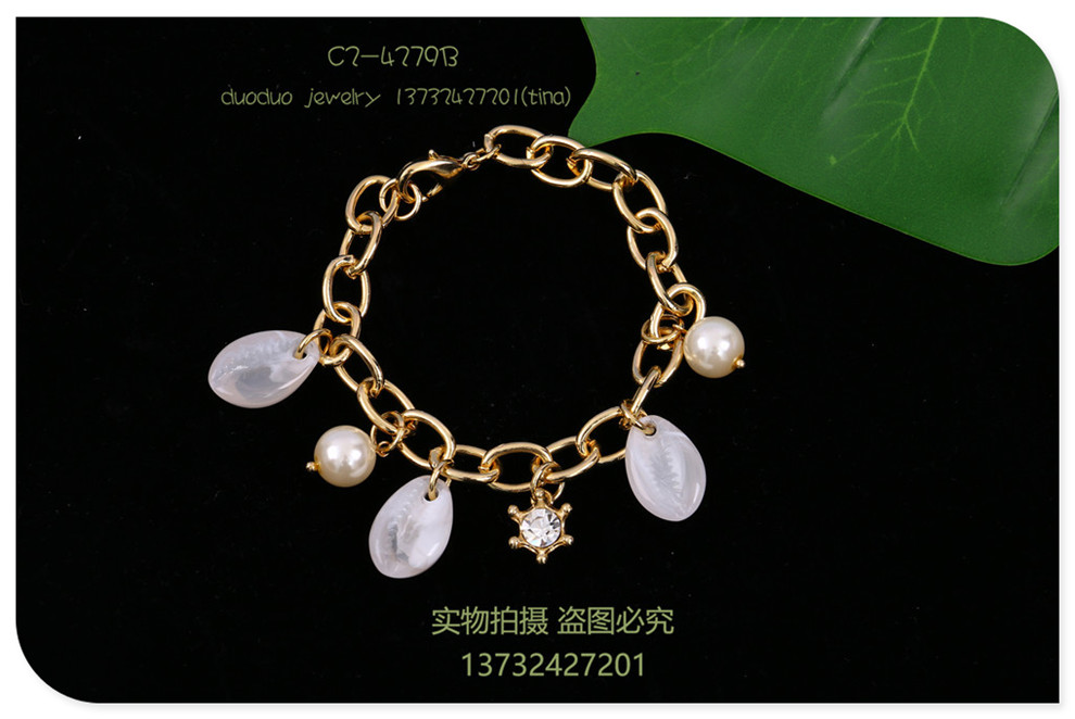 A Lot of Ornament Natural Stone Bracelet Simple Wild Alloy Thick Straps Bracelet Girls Fashion Ornament A Lot of Ornament Natural Stone Bracelet Simple Wild Alloy Thick Straps Bracelet Girls Fashion Ornament