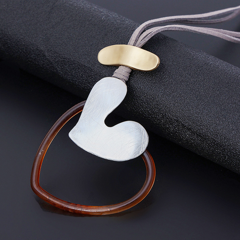 2021 Autumn and Winter New Necklace European and American Retro Natural Stone High-Grade Tassel Sweater Chain Ladies Alloy Long Necklace
