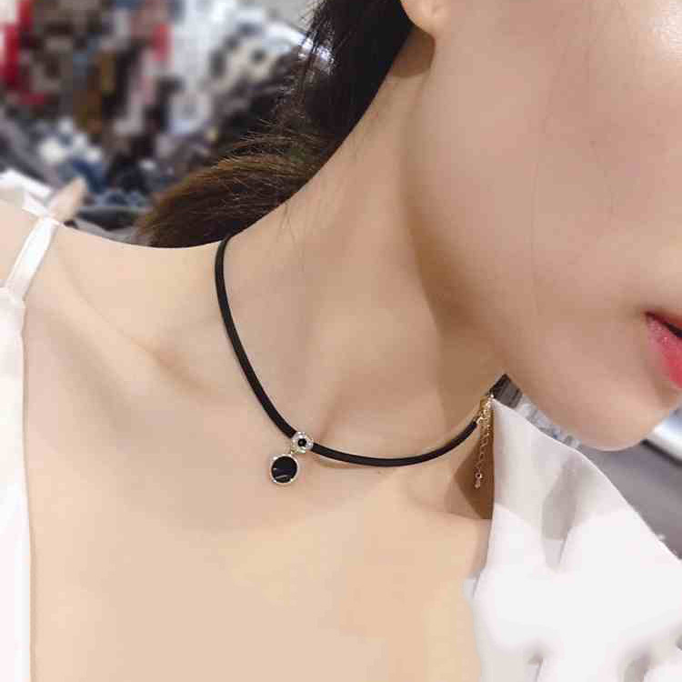 Korean Style Choker Neck Necklace Female Clavicle Chain Short Neckband Black Dark Series Internet Celebrity Decorative Necklace Tide