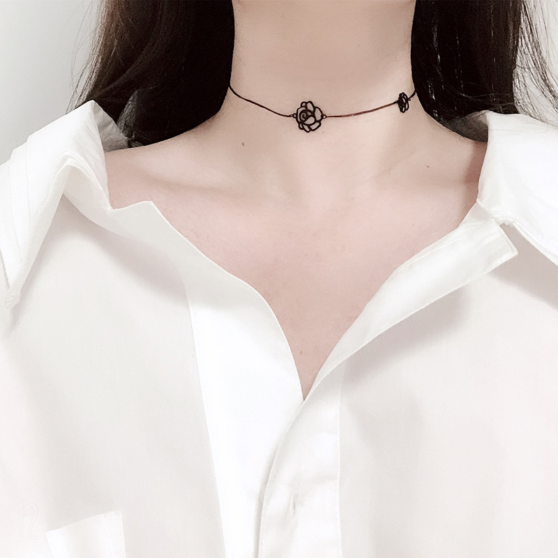Homemade Black Cut-out Elegant Camellia Necklace Choker Necklace Clavicle Chain Titanium Steel Plated Black Gold 14K Hair Generation