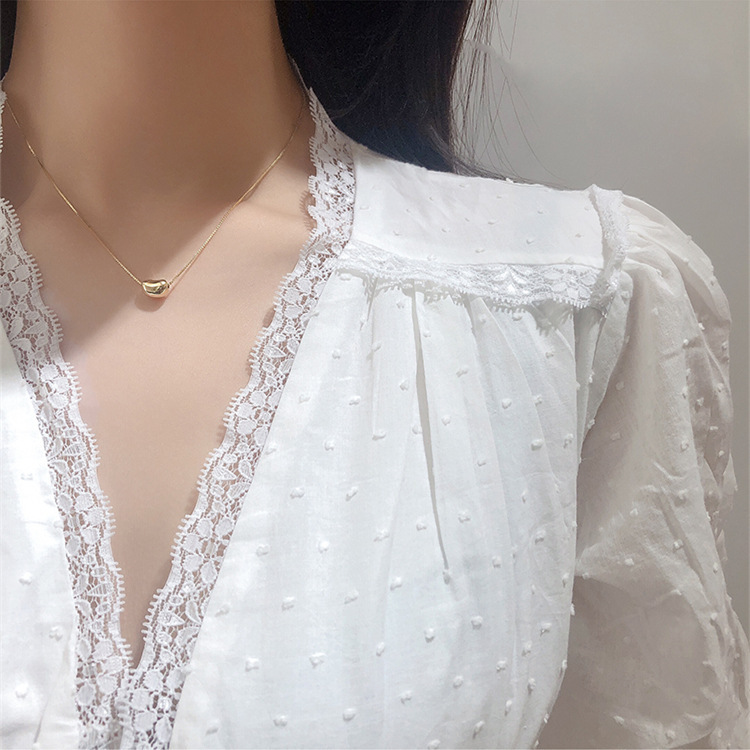 Titanium Steel Necklace Jequirity Bean Pendant Necklace Clavicle Chain Internet Celebrity Minimalist Temperament Choker Cold Style All-Match Necklace