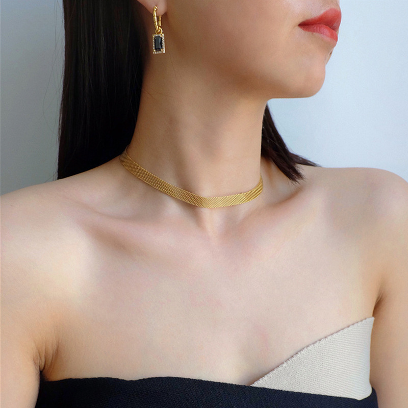 European and American Simple Hollow Wide Metal Necklace Female Choker Necklace Clavicle Chain Ins Tide Titanium Steel Necklace Collar