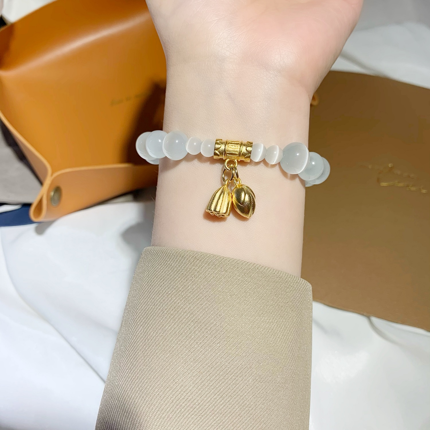 Vietnam Placer Gold Lotus Seedpod Lotus Seed Moonstone Liangshihuan Bracelet Female Temperament Opal Beaded Elastic Bracelet