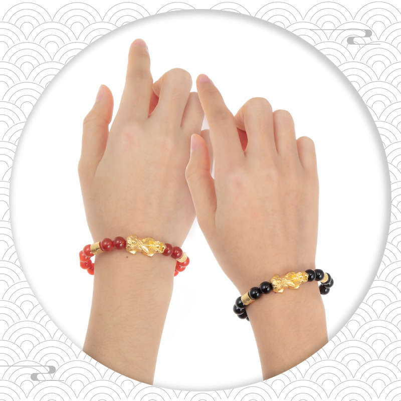 Xuping Jewelry New Year Couple Model Gilt Pixiu Vintage Artificial Agate Elastic Bracelet Source Factory in Stock