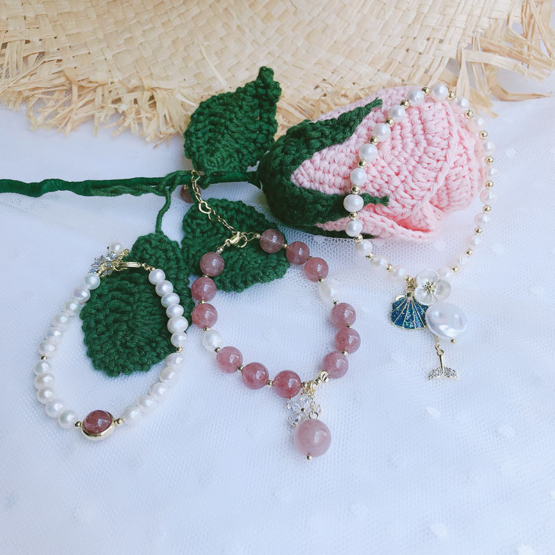 New bracelet hand natural freshwater pearl crystal strawberry crystal shell fish elastic adjustable girl