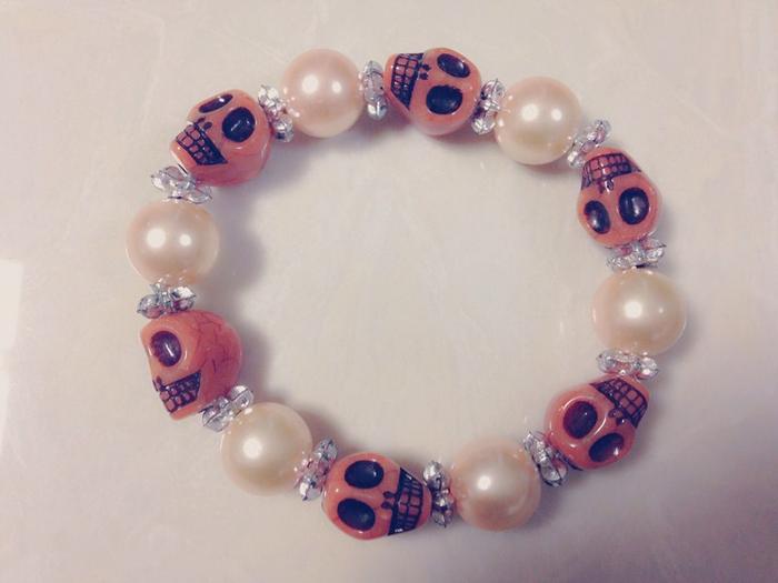 Glass beads pearls silver skull bracelet S7 Glass beads pearls silver skull bracelet S7