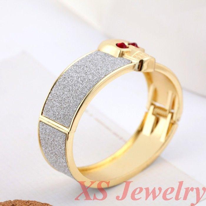 Europe and the United States smooth metal bracelet bracelet bracelet Punk Skull opening exaggerated female models