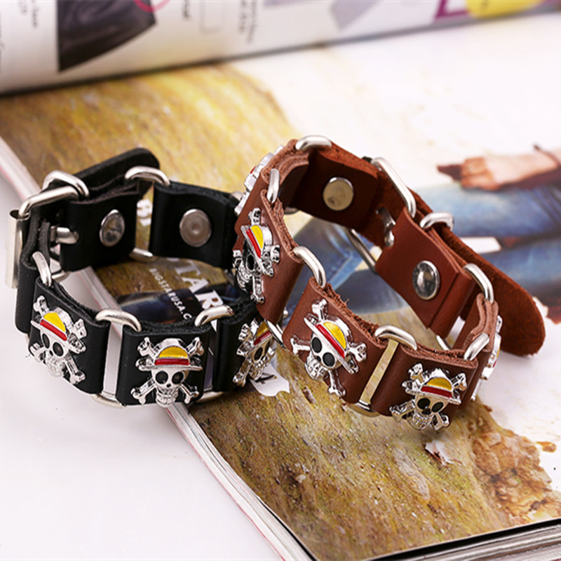 Online Distribution Pirate Skull Genuine Leather Bracelet Two Colors Optional Anime Peripheral Ornament Cattle Leather Bracelet
